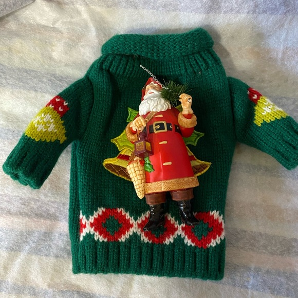 Sold Lot of 2 1- Hallmark Keepsake Ornaments+ 1 Winterberry Santa Bottle Cover - Picture 2 of 10